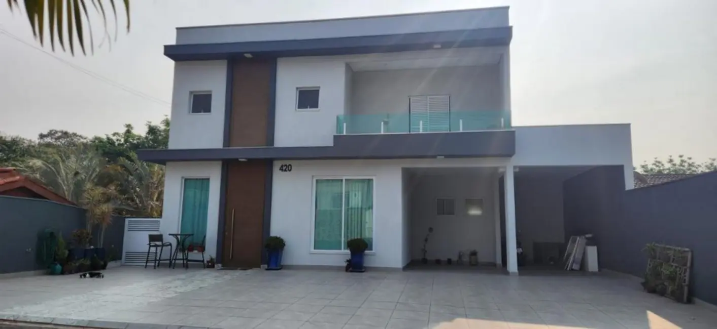 Foto 1 de Casa de Condomínio com 4 quartos à venda, 250m2 em Arujá Country Club, Itaquaquecetuba - SP