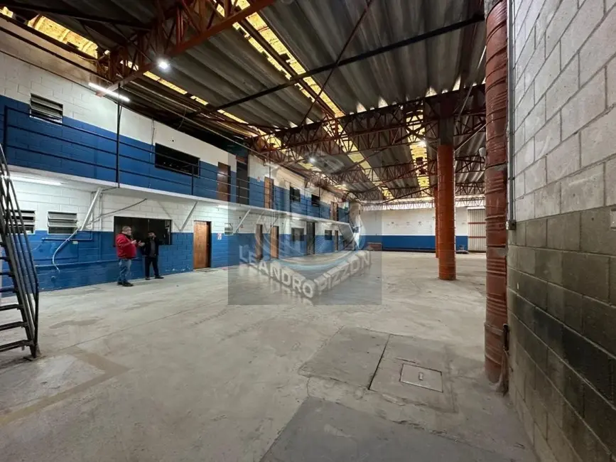 Armazém / Galpão para alugar, 2750m2 em Vila Carmosina, São Paulo - SP - imagem 5 Foto 5 de Armazém / Galpão para alugar, 2750m2 em Vila Carmosina, São Paulo - SP