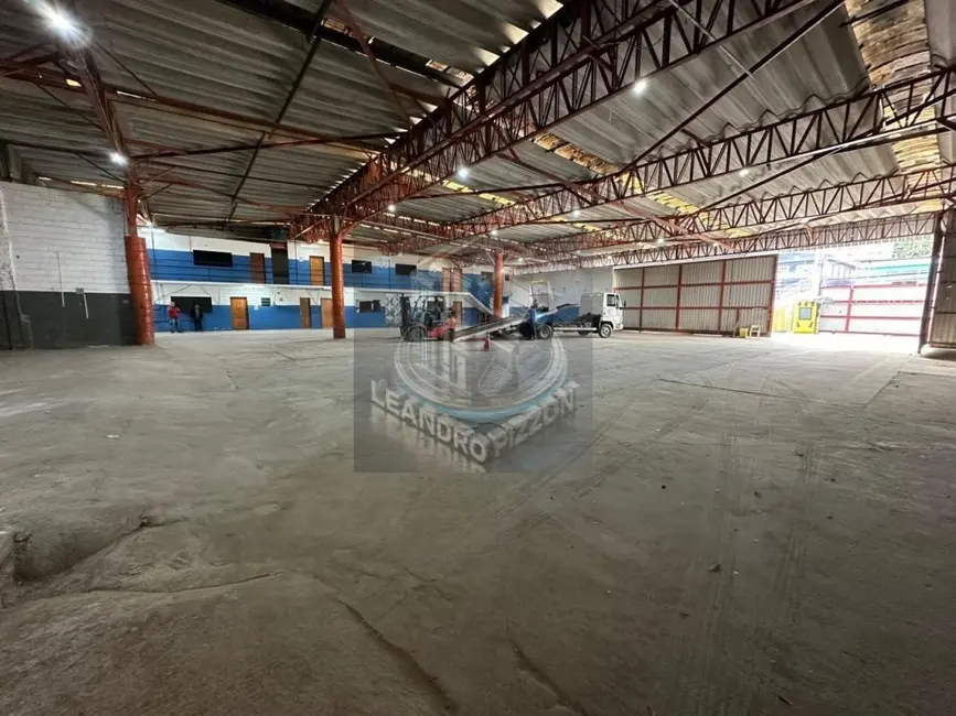 Armazém / Galpão para alugar, 2750m2 em Vila Carmosina, São Paulo - SP - imagem 3 Foto 3 de Armazém / Galpão para alugar, 2750m2 em Vila Carmosina, São Paulo - SP