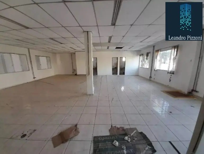 Foto 3 de Armazém / Galpão para alugar, 1500m2 em Portão, Aruja - SP