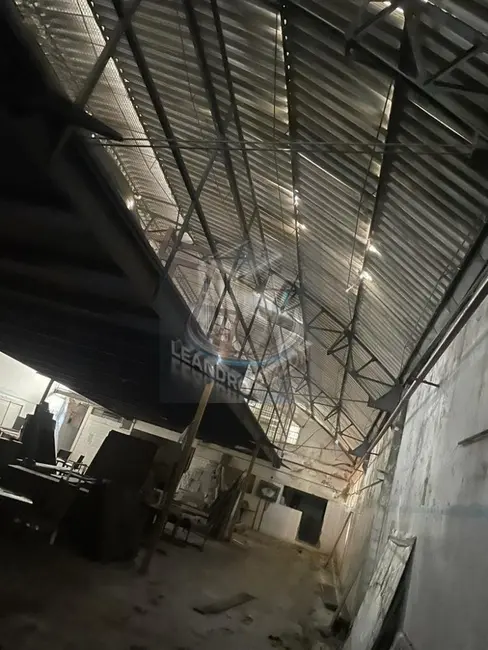 Foto 2 de Armazém / Galpão à venda, 1250m2 em Canindé, São Paulo - SP