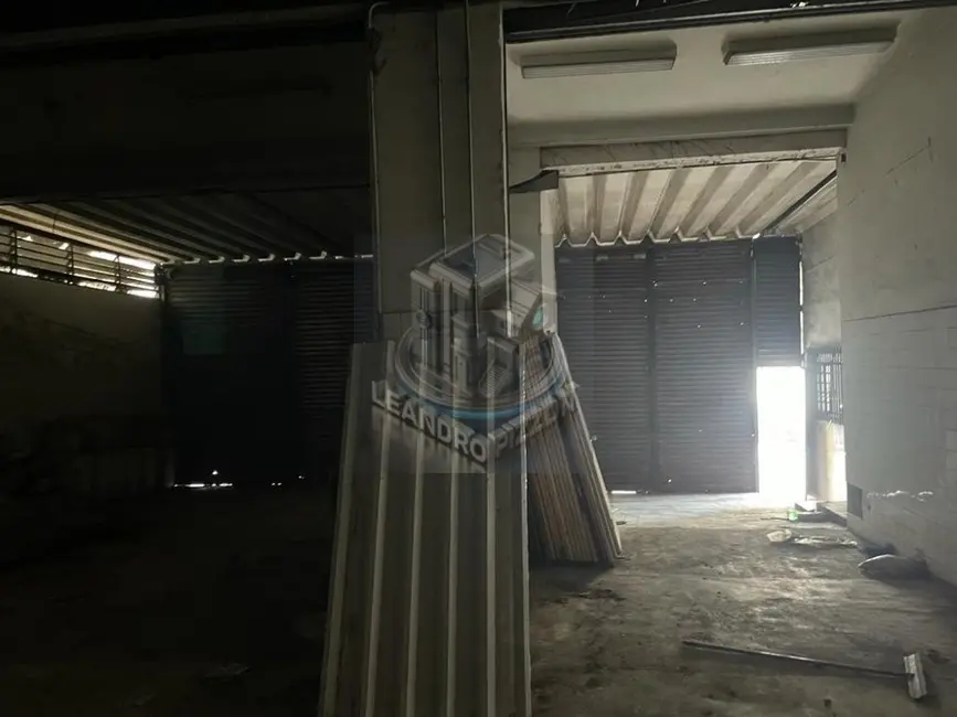 Foto 3 de Armazém / Galpão à venda, 1250m2 em Canindé, São Paulo - SP
