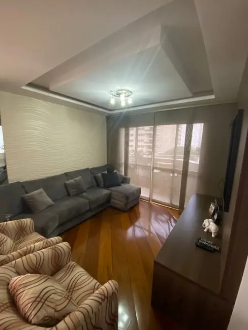 Apartamento com 3 quartos à venda, 132m2 em Centro, Londrina - PR - imagem 8 Foto 8 de Apartamento com 3 quartos à venda, 132m2 em Centro, Londrina - PR