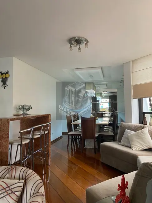 Apartamento com 3 quartos à venda, 132m2 em Centro, Londrina - PR - imagem 5 Foto 5 de Apartamento com 3 quartos à venda, 132m2 em Centro, Londrina - PR