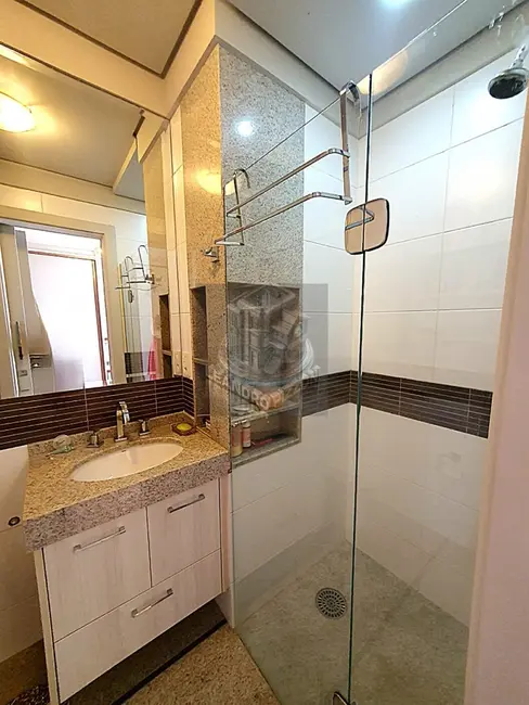 Apartamento com 3 quartos à venda, 156m2 em Bela Suiça, Londrina - PR - imagem 8 Foto 8 de Apartamento com 3 quartos à venda, 156m2 em Bela Suiça, Londrina - PR