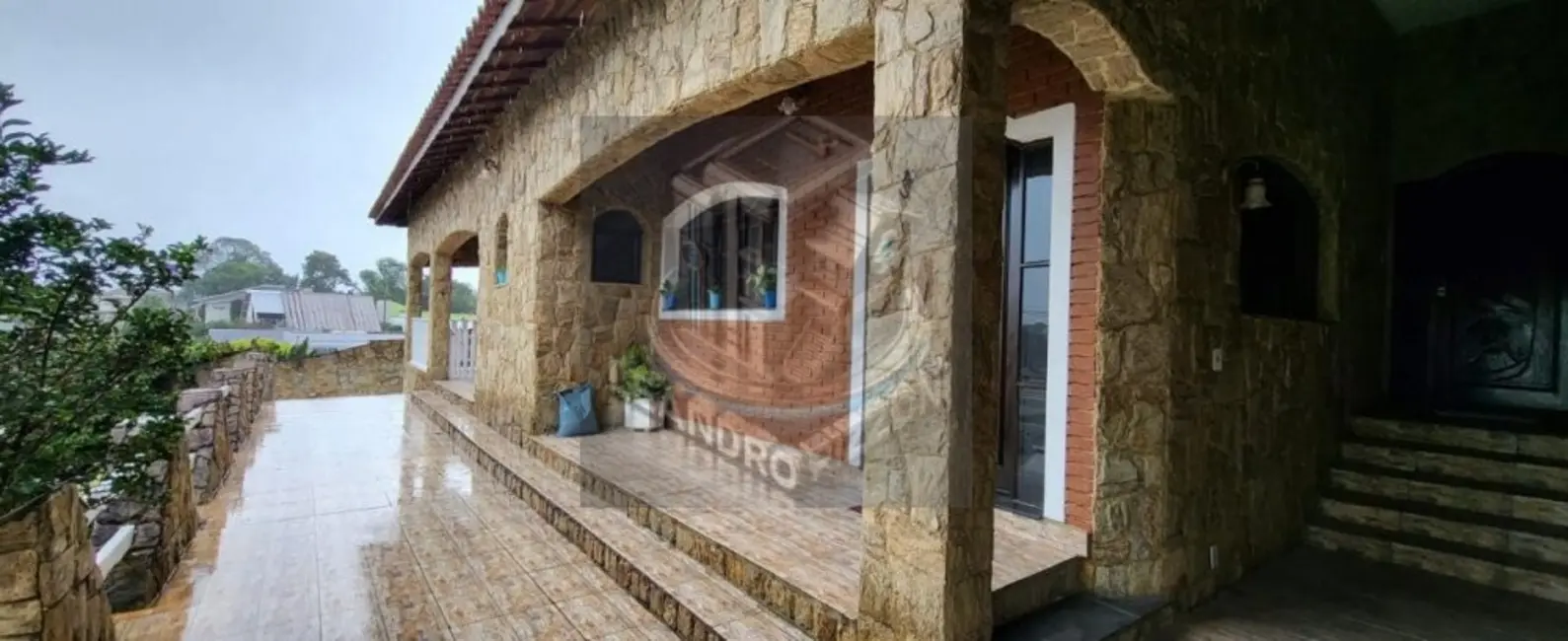 Foto 2 de Casa de Condomínio com 4 quartos para alugar, 700m2 em Jardim das Cerejeiras, Aruja - SP