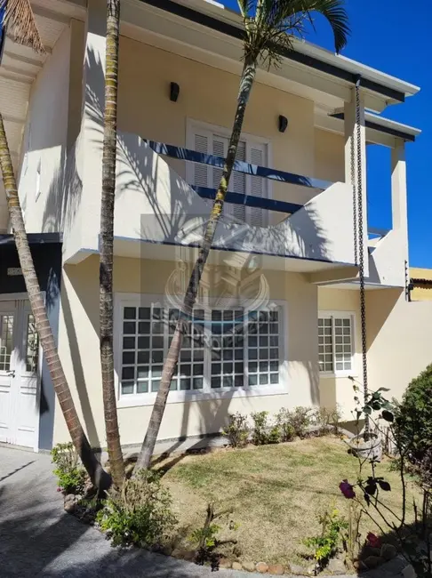 Foto 2 de Sobrado com 3 quartos à venda, 250m2 em Jardim das Cerejeiras, Aruja - SP