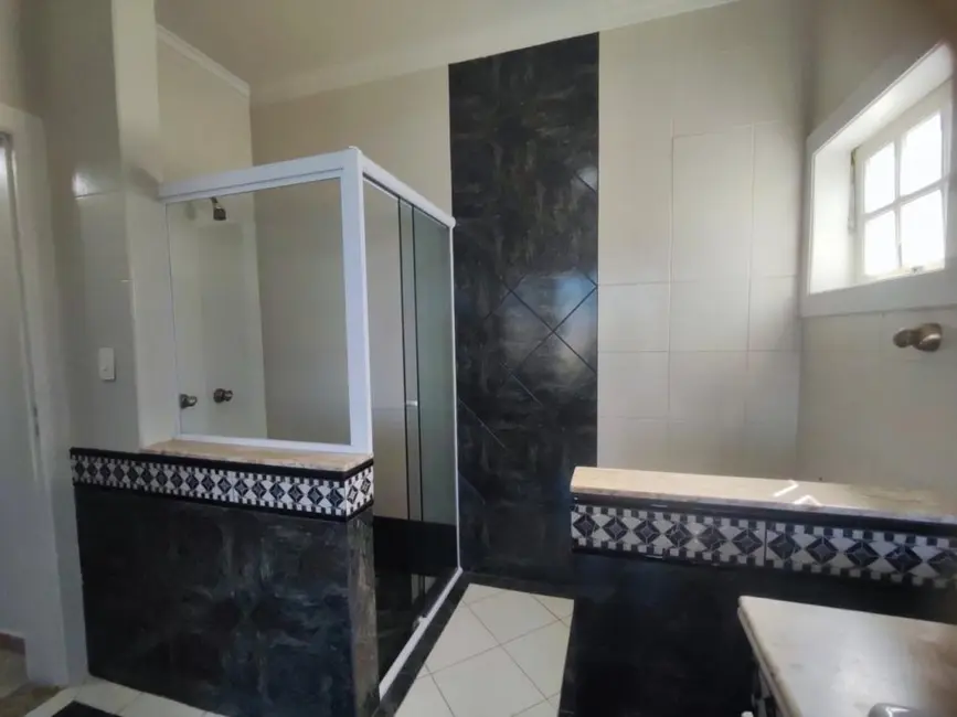 Foto 7 de Sobrado com 3 quartos à venda, 250m2 em Jardim das Cerejeiras, Aruja - SP