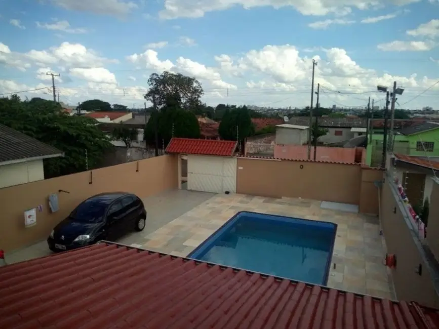 Foto 4 de Sobrado com 3 quartos à venda, 190m2 em Conjunto Café, Londrina - PR