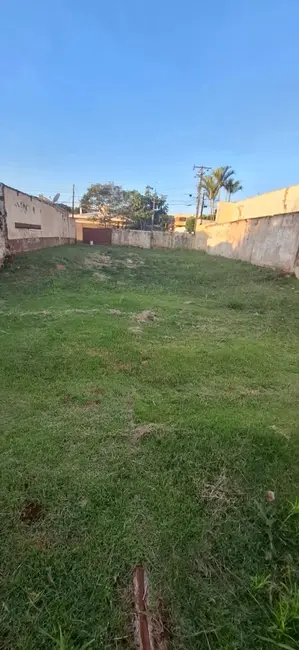 Foto 5 de Terreno / Lote à venda, 390m2 em Santos Dumont, Londrina - PR