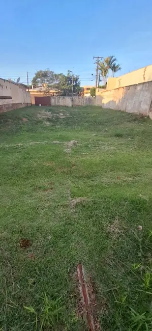 Foto 4 de Terreno / Lote à venda, 390m2 em Santos Dumont, Londrina - PR