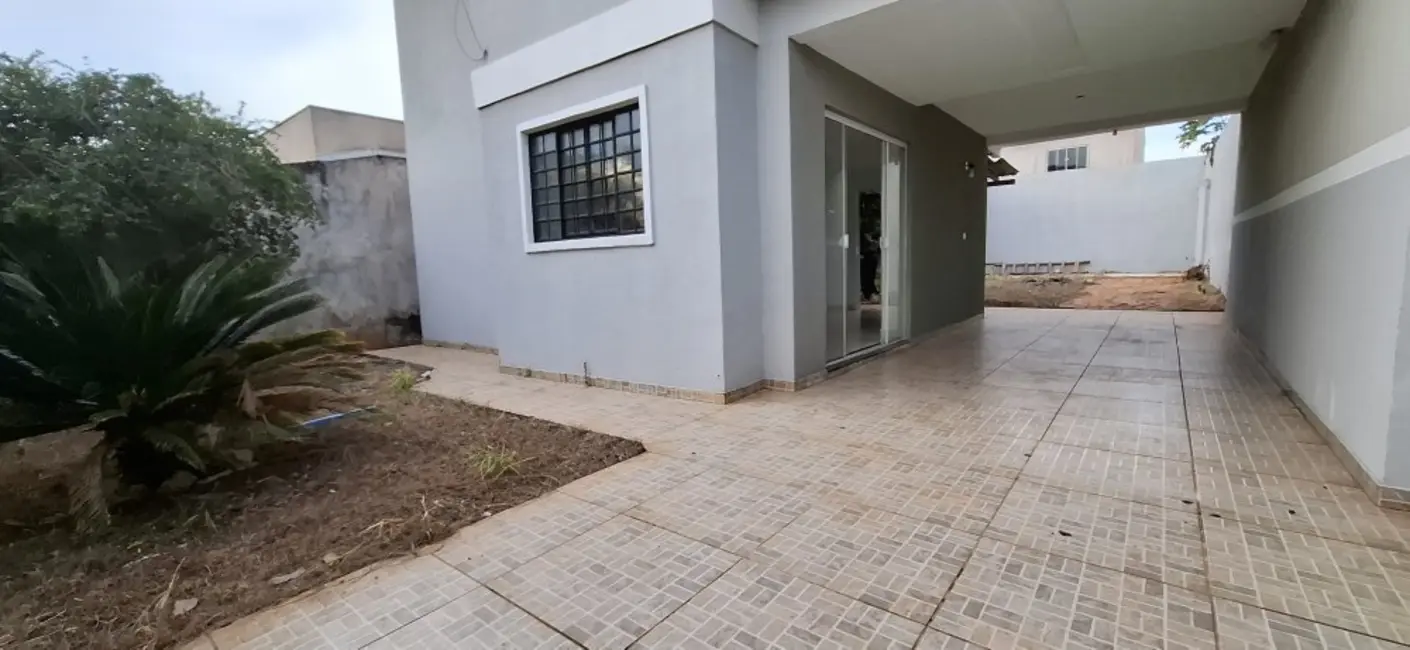Foto 7 de Sobrado com 3 quartos à venda, 250m2 em Jardim Maria Luiza, Londrina - PR