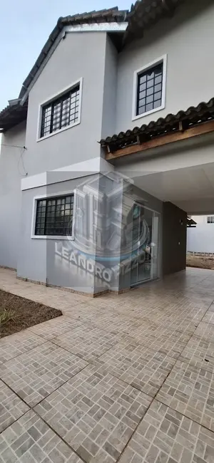 Sobrado com 3 quartos à venda, 250m2 em Jardim Maria Luiza, Londrina - PR - imagem 6 Foto 6 de Sobrado com 3 quartos à venda, 250m2 em Jardim Maria Luiza, Londrina - PR