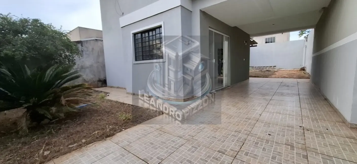 Sobrado com 3 quartos à venda, 250m2 em Jardim Maria Luiza, Londrina - PR - imagem 7 Foto 7 de Sobrado com 3 quartos à venda, 250m2 em Jardim Maria Luiza, Londrina - PR