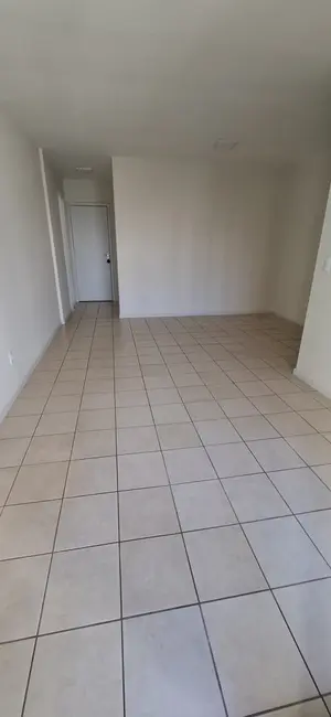 Foto 6 de Apartamento com 3 quartos para alugar, 79m2 em Gleba Fazenda Palhano, Londrina - PR