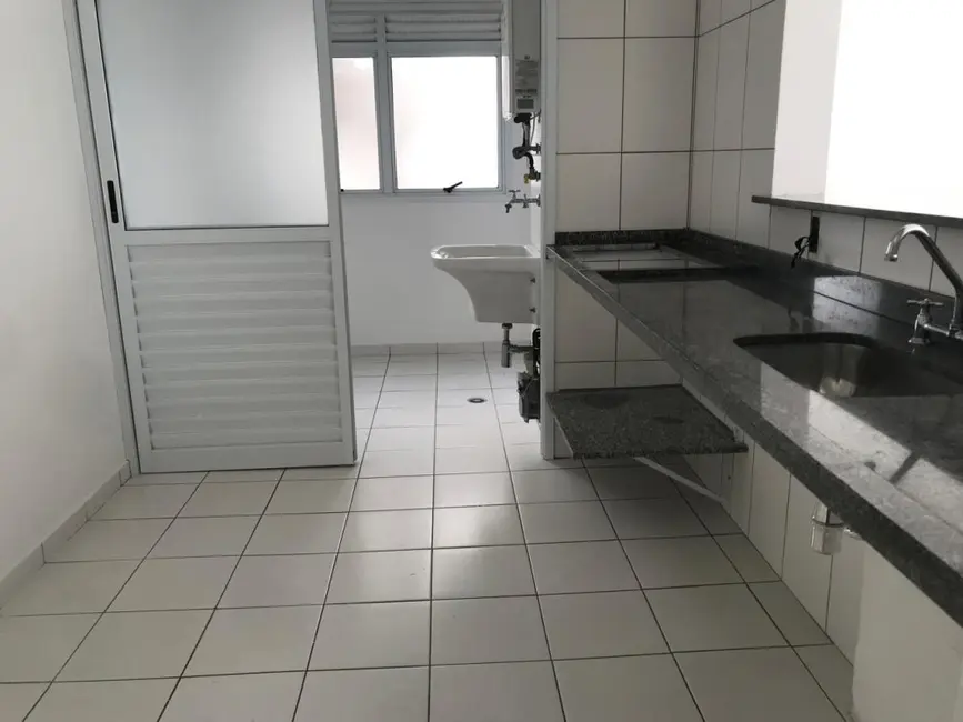 Foto 8 de Apartamento com 3 quartos para alugar, 79m2 em Jardim Renata, Aruja - SP