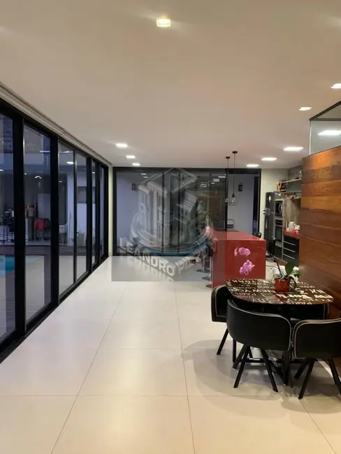 Foto 1 de Casa com 4 quartos para alugar, 330m2 em Jardim Fazenda Rincão, Aruja - SP