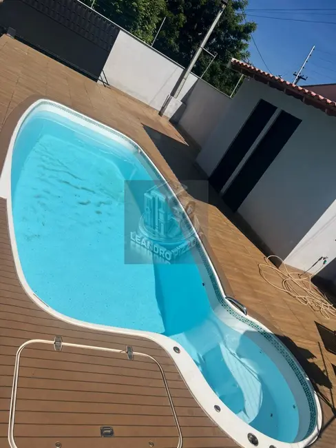 Foto 9 de Casa com 3 quartos à venda, 136m2 em Jardim Planalto, Londrina - PR