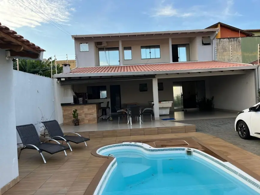 Foto 5 de Casa com 3 quartos à venda, 136m2 em Jardim Planalto, Londrina - PR