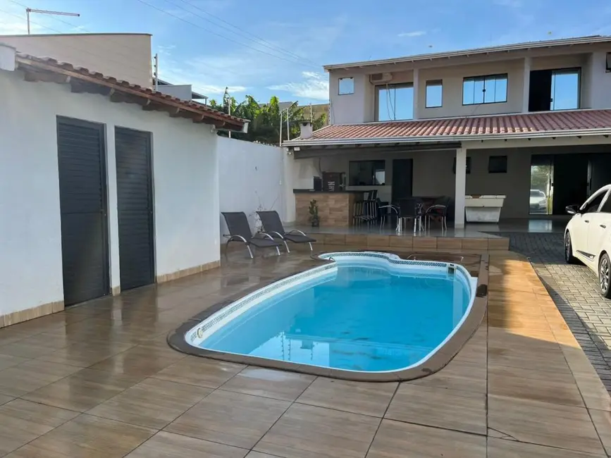 Foto 4 de Casa com 3 quartos à venda, 136m2 em Jardim Planalto, Londrina - PR