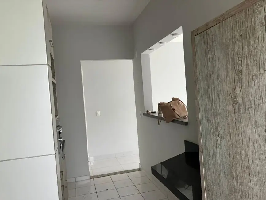 Foto 4 de Apartamento com 3 quartos à venda, 68m2 em Jordanópolis, Aruja - SP