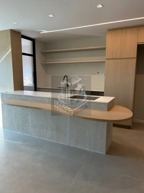 Apartamento com 2 quartos à venda, 82m2 em Jardim Lilian, Londrina - PR - imagem 7 Foto 7 de Apartamento com 2 quartos à venda, 82m2 em Jardim Lilian, Londrina - PR