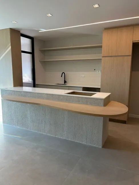 Foto 7 de Apartamento com 2 quartos à venda, 82m2 em Jardim Lilian, Londrina - PR