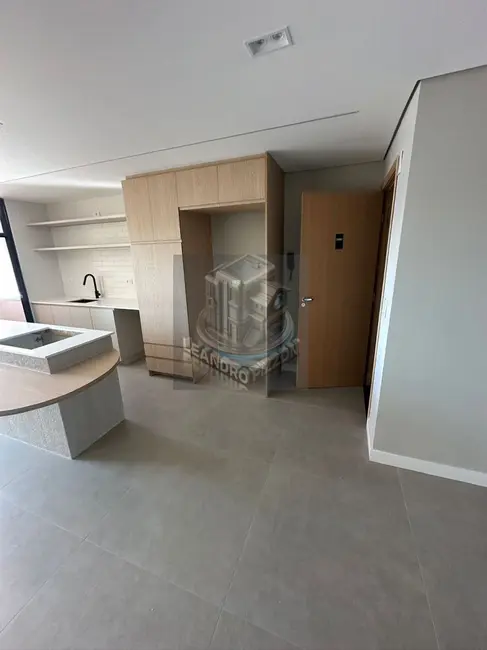 Apartamento com 2 quartos à venda, 82m2 em Jardim Lilian, Londrina - PR - imagem 5 Foto 5 de Apartamento com 2 quartos à venda, 82m2 em Jardim Lilian, Londrina - PR