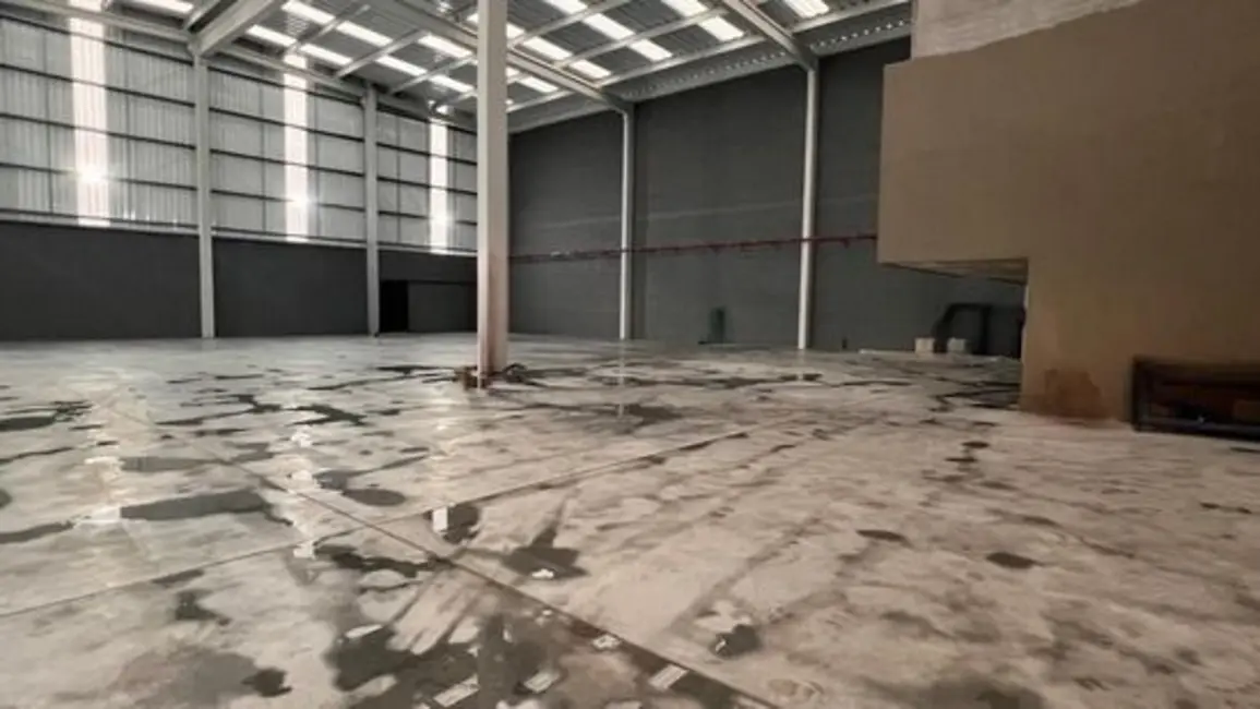 Foto 4 de Armazém / Galpão para alugar, 3000m2 em Portão, Aruja - SP
