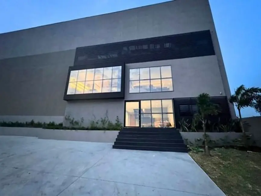 Foto 2 de Armazém / Galpão para alugar, 3000m2 em Portão, Aruja - SP