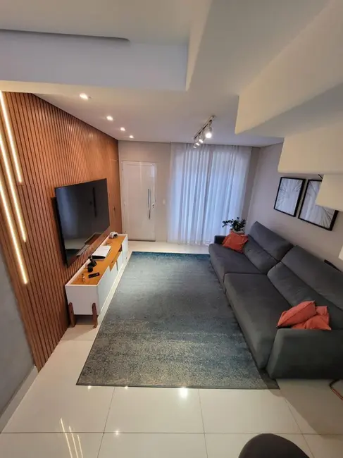 Foto 3 de Casa de Condomínio com 3 quartos à venda, 183m2 em Aruja - SP