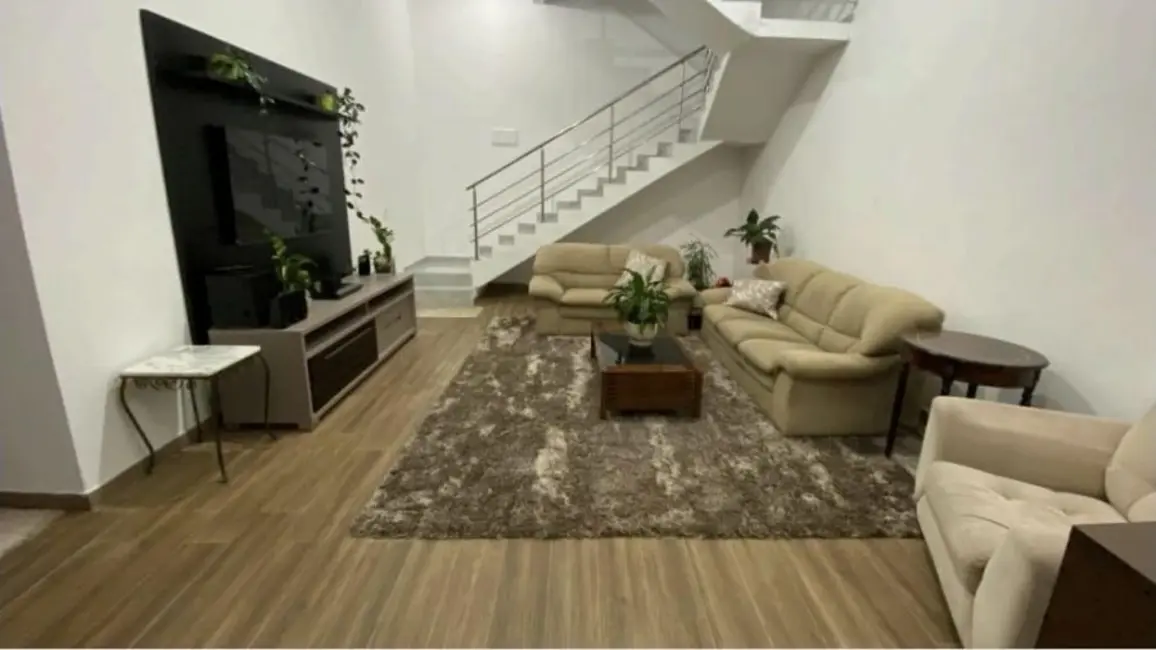 Foto 5 de Casa de Condomínio com 4 quartos à venda, 350m2 em Aruja - SP