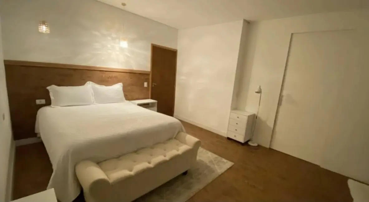 Foto 9 de Casa de Condomínio com 4 quartos à venda, 350m2 em Aruja - SP