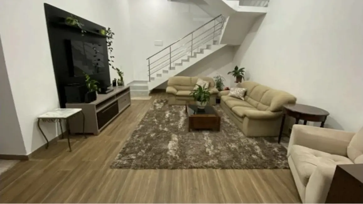 Foto 6 de Casa de Condomínio com 4 quartos à venda, 350m2 em Aruja - SP