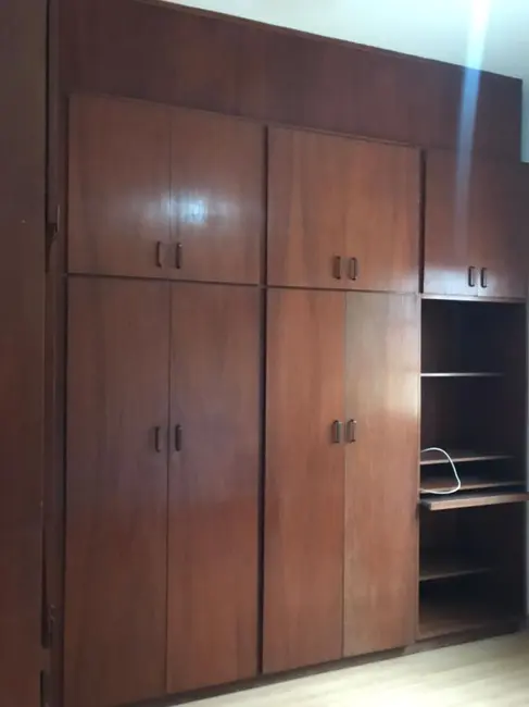 Foto 4 de Casa com 3 quartos para alugar, 140m2 em Jordanópolis, Aruja - SP