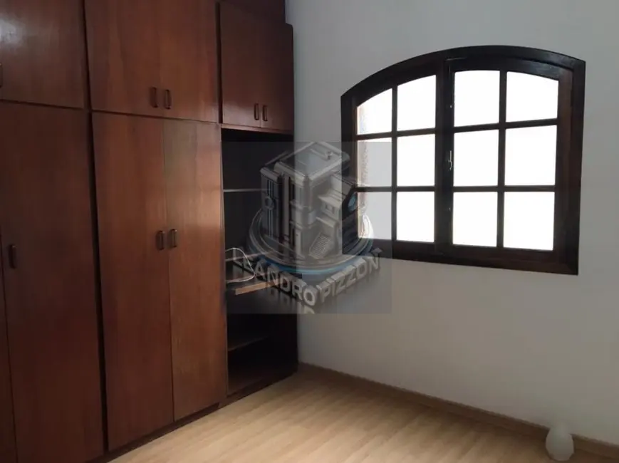 Foto 9 de Casa com 3 quartos para alugar, 140m2 em Jordanópolis, Aruja - SP