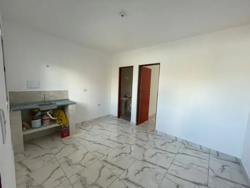 Kitnet com 1 quarto para alugar, 32m2 em Jardim Pinheiro, Aruja - SP - imagem 1 Foto 1 de Kitnet com 1 quarto para alugar, 32m2 em Jardim Pinheiro, Aruja - SP