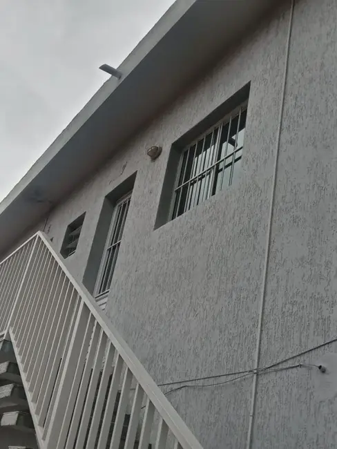 Kitnet com 1 quarto para alugar, 32m2 em Arujá Center Ville, Aruja - SP - imagem 3 Foto 3 de Kitnet com 1 quarto para alugar, 32m2 em Arujá Center Ville, Aruja - SP