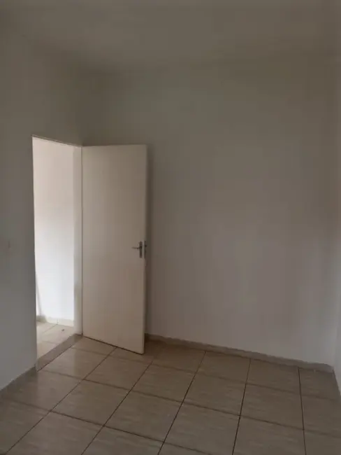 Kitnet com 1 quarto para alugar, 32m2 em Arujá Center Ville, Aruja - SP - imagem 5 Foto 5 de Kitnet com 1 quarto para alugar, 32m2 em Arujá Center Ville, Aruja - SP