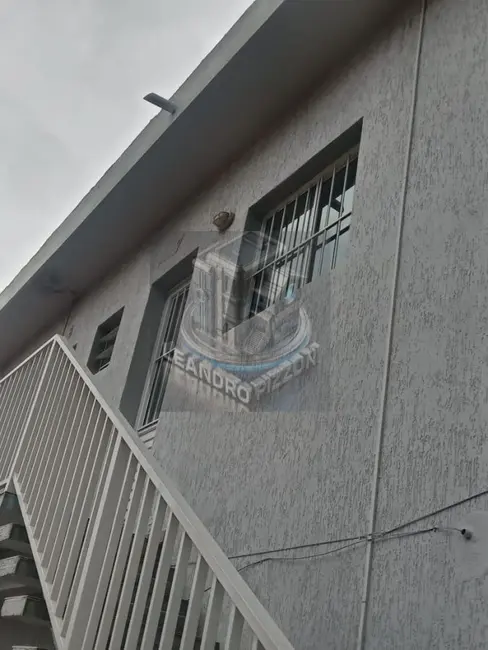 Kitnet com 1 quarto para alugar, 32m2 em Arujá Center Ville, Aruja - SP - imagem 3 Foto 3 de Kitnet com 1 quarto para alugar, 32m2 em Arujá Center Ville, Aruja - SP