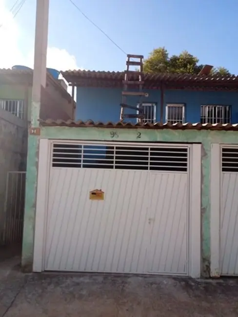 Foto 2 de Casa com 2 quartos para alugar, 100m2 em Vila Arujá, Aruja - SP