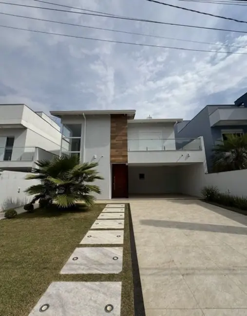 Foto 1 de Casa de Condomínio com 3 quartos à venda, 280m2 em Jardim Rincão, Aruja - SP