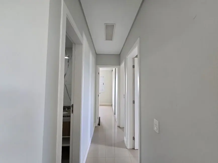 Foto 3 de Apartamento com 3 quartos para alugar, 69m2 em Jordanópolis, Aruja - SP