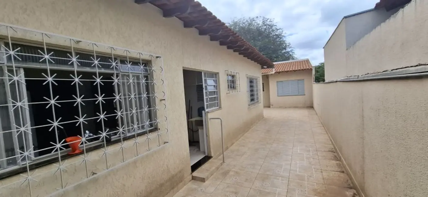 Foto 7 de Casa com 3 quartos à venda, 160m2 em Bela Vista, Londrina - PR