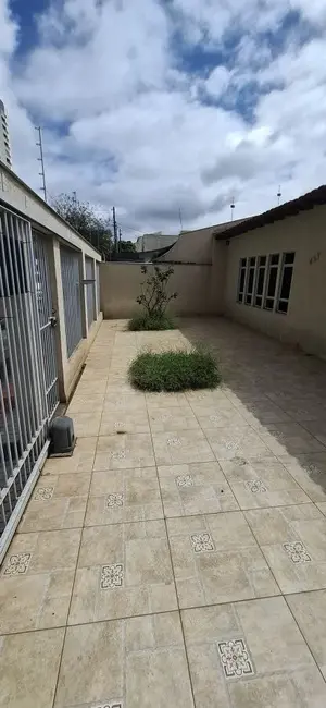 Foto 5 de Casa com 3 quartos à venda, 160m2 em Bela Vista, Londrina - PR