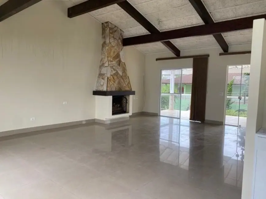 Casa de Condomínio com 4 quartos à venda, 380m2 em Arujázinho IV, Aruja - SP - imagem 4 Foto 4 de Casa de Condomínio com 4 quartos à venda, 380m2 em Arujázinho IV, Aruja - SP