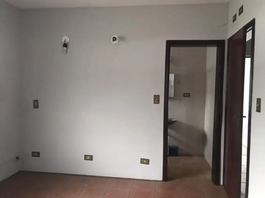 Foto 5 de Casa com 3 quartos para alugar, 150m2 em Jardim Rincão, Aruja - SP