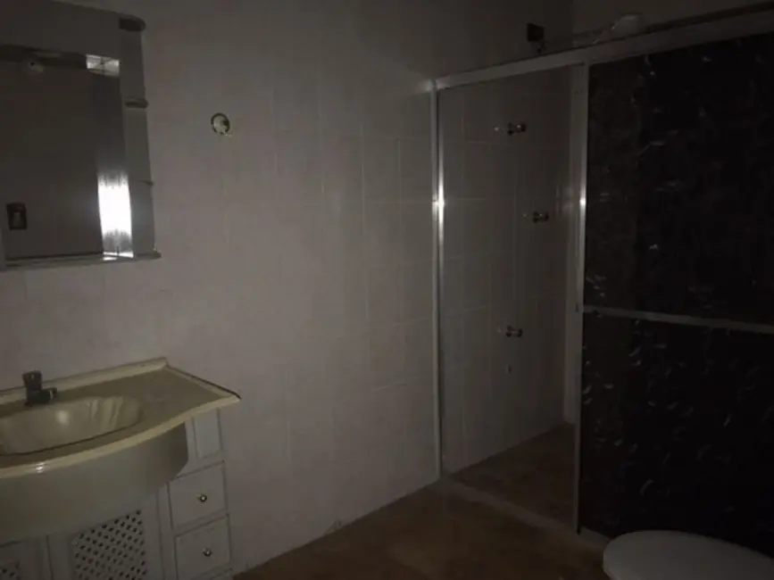 Foto 6 de Casa com 3 quartos para alugar, 150m2 em Jardim Rincão, Aruja - SP