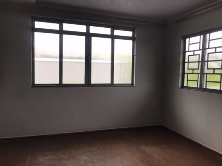 Foto 7 de Casa com 3 quartos para alugar, 150m2 em Jardim Rincão, Aruja - SP