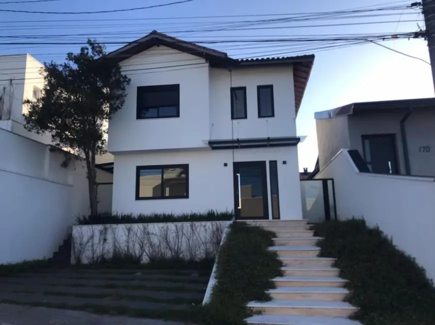 Foto 2 de Casa de Condomínio com 3 quartos para alugar, 343m2 em Arujázinho IV, Aruja - SP